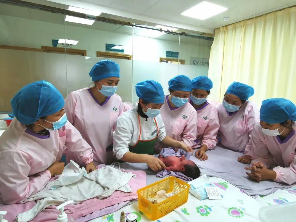 安泽县妇婴监护型护送